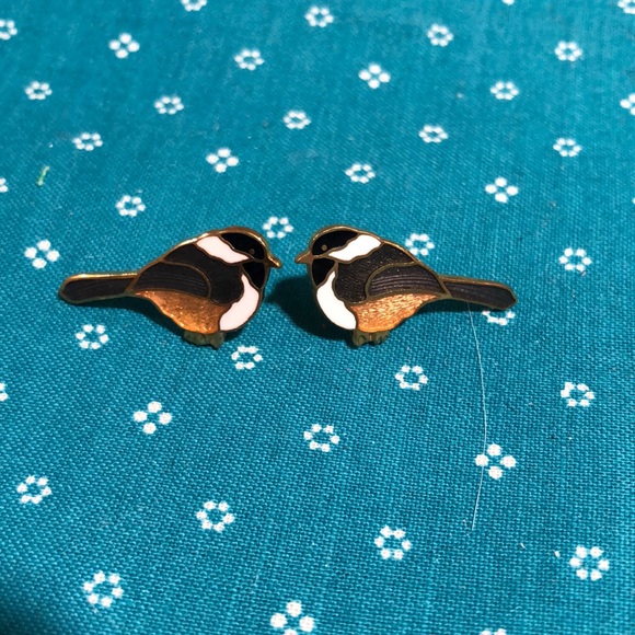NWT 22k gold plated stud goldfinch pierced earrings - Picture 2 of 12